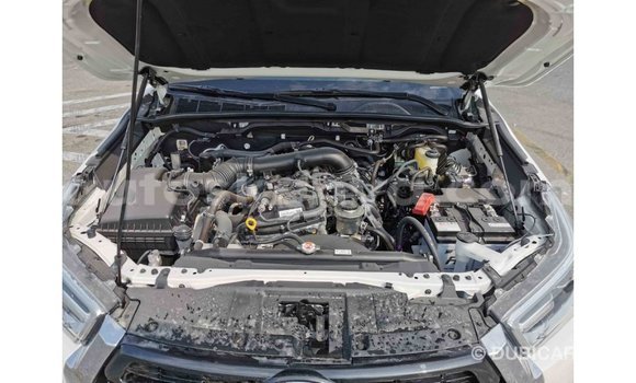 Buy Import Toyota Hilux White Car in Import - Dubai in Central Kenya Buy Import Toyota Hilux White Car in Import - Dubai in Central Kenya