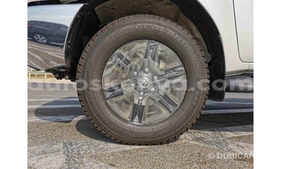 Buy Import Toyota Hilux White Car in Import - Dubai in Central Kenya Buy Import Toyota Hilux White Car in Import - Dubai in Central Kenya