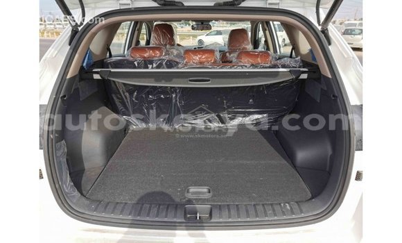 Nunua Imported Hyundai Tucson Nyeupe Gari ndani ya Import - Dubai nchini Kati Kenya Nunua Imported Hyundai Tucson Nyeupe Gari ndani ya Import - Dubai nchini Kati Kenya