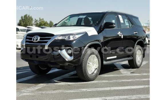 Buy Import Toyota Fortuner Black Car in Import - Dubai in Central Kenya Buy Import Toyota Fortuner Black Car in Import - Dubai in Central Kenya