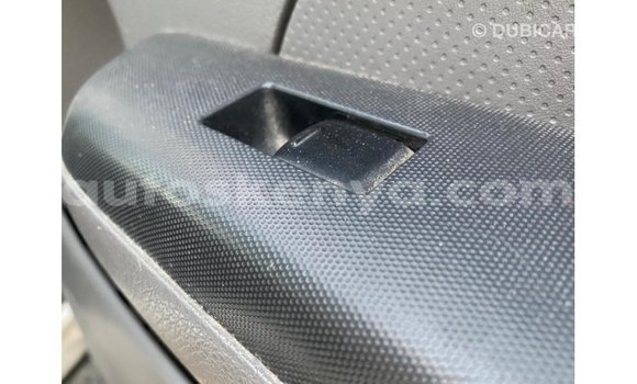 Imported Mitsubishi Van White Netiree iti Import - Dubai keessatti Central Kenya keessatti Imported Mitsubishi Van White Netiree iti Import - Dubai keessatti Central Kenya keessatti