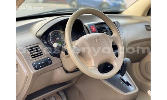 Imported Hyundai Tucson White Makiinaa iti Import - Dubai keessatti Central Kenya keessatti Imported Hyundai Tucson White Makiinaa iti Import - Dubai keessatti Central Kenya keessatti