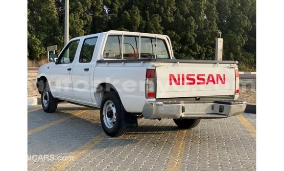 Imported Nissan Pickup White Makiinaa iti Import - Dubai keessatti Central Kenya keessatti Imported Nissan Pickup White Makiinaa iti Import - Dubai keessatti Central Kenya keessatti