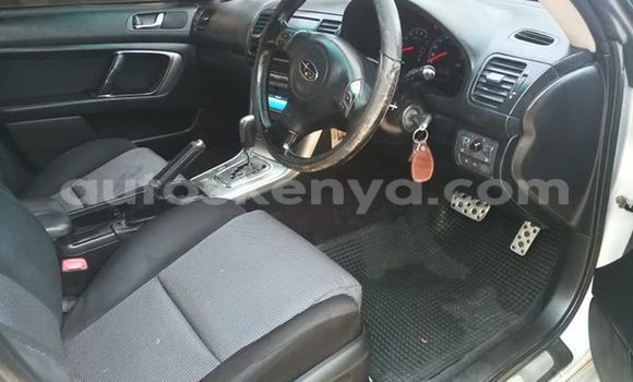 Nunua Ilio tumika Subaru Legacy Fedha Gari ndani ya Nairobi nchini Nairobi Nunua Ilio tumika Subaru Legacy Fedha Gari ndani ya Nairobi nchini Nairobi