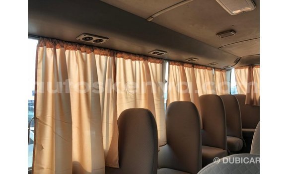 Imported Toyota Coaster White Makiinaa iti Import - Dubai keessatti Central Kenya keessatti Imported Toyota Coaster White Makiinaa iti Import - Dubai keessatti Central Kenya keessatti