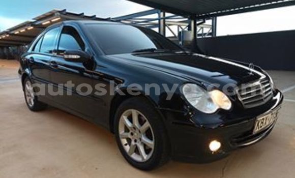 Nunua Ilio tumika Mercedes‒Benz C–Class Nyeusi Gari ndani ya Nairobi nchini Nairobi Nunua Ilio tumika Mercedes‒Benz C–Class Nyeusi Gari ndani ya Nairobi nchini Nairobi
