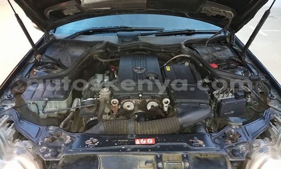 Nunua Ilio tumika Mercedes‒Benz C–Class Nyeusi Gari ndani ya Nairobi nchini Nairobi Nunua Ilio tumika Mercedes‒Benz C–Class Nyeusi Gari ndani ya Nairobi nchini Nairobi
