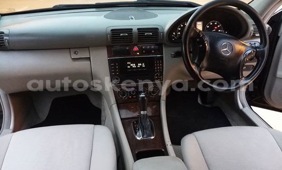 Nunua Ilio tumika Mercedes‒Benz C–Class Nyeusi Gari ndani ya Nairobi nchini Nairobi Nunua Ilio tumika Mercedes‒Benz C–Class Nyeusi Gari ndani ya Nairobi nchini Nairobi