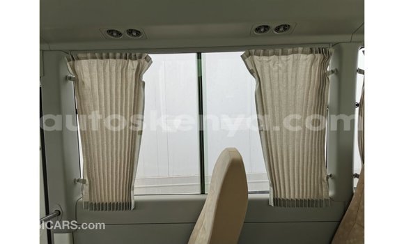 Nunua Imported Toyota Coaster Nyeupe Gari ndani ya Import - Dubai nchini Kati Kenya Nunua Imported Toyota Coaster Nyeupe Gari ndani ya Import - Dubai nchini Kati Kenya