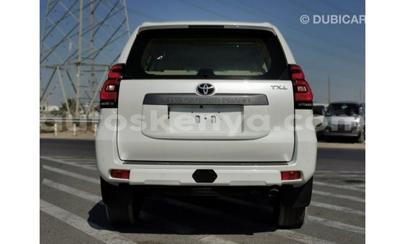 Nunua Imported Toyota Prado Nyeupe Gari ndani ya Import - Dubai nchini Kati Kenya Nunua Imported Toyota Prado Nyeupe Gari ndani ya Import - Dubai nchini Kati Kenya