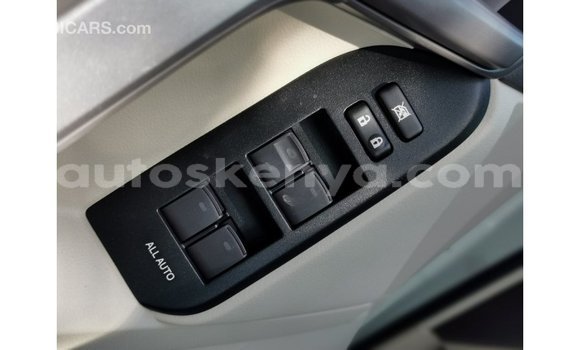 Nunua Imported Toyota Prado Nyeupe Gari ndani ya Import - Dubai nchini Kati Kenya Nunua Imported Toyota Prado Nyeupe Gari ndani ya Import - Dubai nchini Kati Kenya