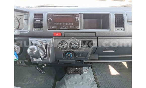 Nunua Imported Toyota Hiace Nyeupe Gari ndani ya Import - Dubai nchini Kati Kenya Nunua Imported Toyota Hiace Nyeupe Gari ndani ya Import - Dubai nchini Kati Kenya