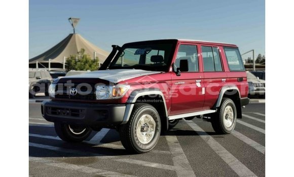 Nunua Imported Toyota Land Cruiser Nyekundu Gari ndani ya Import - Dubai nchini Kati Kenya Nunua Imported Toyota Land Cruiser Nyekundu Gari ndani ya Import - Dubai nchini Kati Kenya