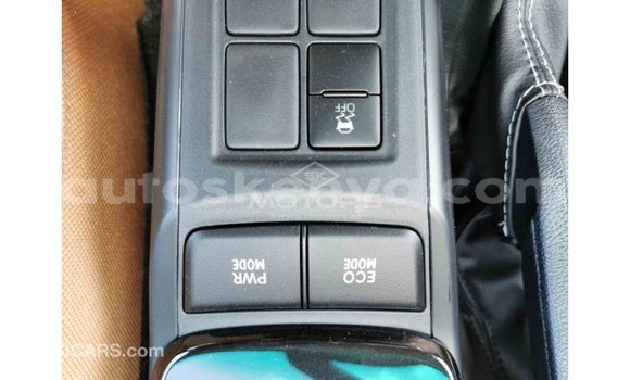 Imported Toyota Fortuner White Makiinaa iti Import - Dubai keessatti Central Kenya keessatti Imported Toyota Fortuner White Makiinaa iti Import - Dubai keessatti Central Kenya keessatti