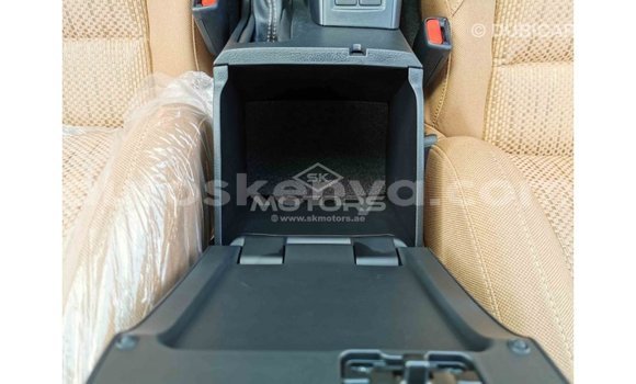 Imported Toyota Fortuner White Makiinaa iti Import - Dubai keessatti Central Kenya keessatti Imported Toyota Fortuner White Makiinaa iti Import - Dubai keessatti Central Kenya keessatti