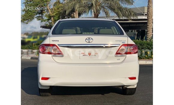 Buy Import Toyota Corolla White Car in Import - Dubai in Central Kenya Buy Import Toyota Corolla White Car in Import - Dubai in Central Kenya