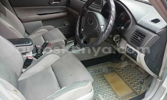 Nunua Ilio tumika Subaru Forester Fedha Gari ndani ya Nairobi nchini Nairobi Nunua Ilio tumika Subaru Forester Fedha Gari ndani ya Nairobi nchini Nairobi