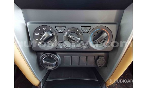 Nunua Imported Toyota Fortuner Nyeusi Gari ndani ya Import - Dubai nchini Kati Kenya Nunua Imported Toyota Fortuner Nyeusi Gari ndani ya Import - Dubai nchini Kati Kenya
