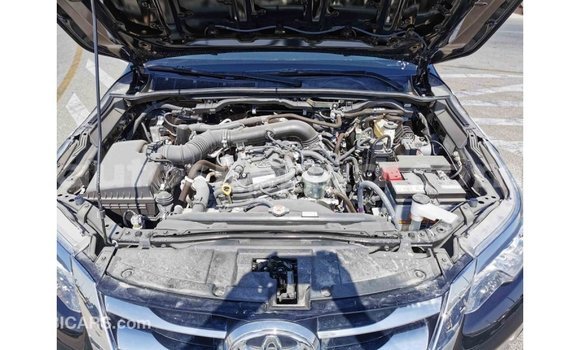 Nunua Imported Toyota Fortuner Nyeusi Gari ndani ya Import - Dubai nchini Kati Kenya Nunua Imported Toyota Fortuner Nyeusi Gari ndani ya Import - Dubai nchini Kati Kenya