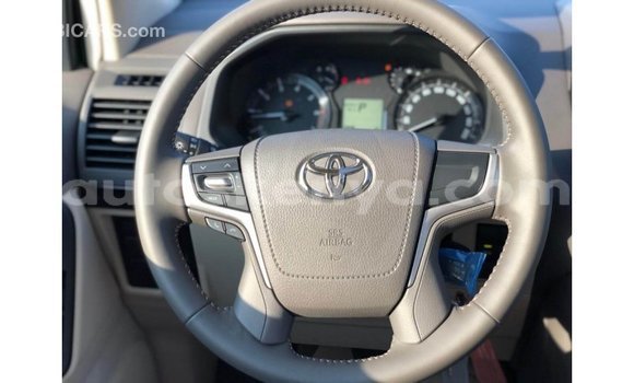 Nunua Imported Toyota Prado Nyeupe Gari ndani ya Import - Dubai nchini Kati Kenya Nunua Imported Toyota Prado Nyeupe Gari ndani ya Import - Dubai nchini Kati Kenya