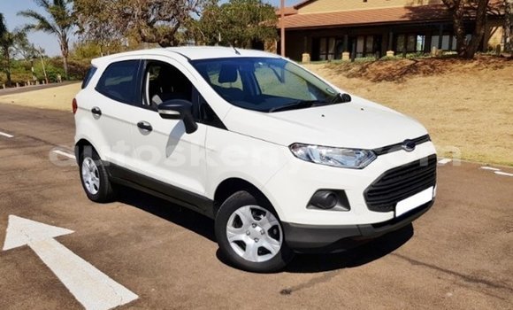 Nunua Ilio tumika Ford Escort Nyeupe Gari ndani ya Bute nchini Kaskazini Mashariki mwa Kenya Nunua Ilio tumika Ford Escort Nyeupe Gari ndani ya Bute nchini Kaskazini Mashariki mwa Kenya