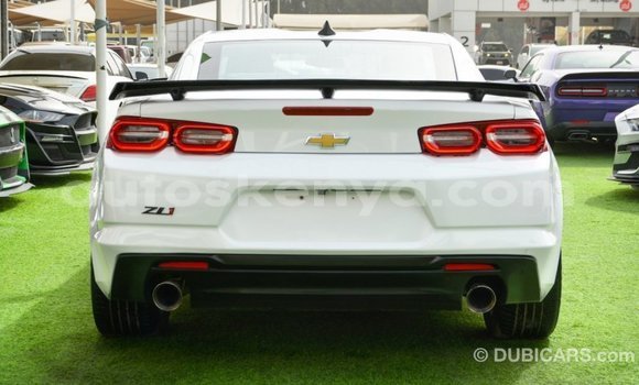 Nunua Imported Chevrolet Camaro Nyeupe Gari ndani ya Import - Dubai nchini Kati Kenya Nunua Imported Chevrolet Camaro Nyeupe Gari ndani ya Import - Dubai nchini Kati Kenya