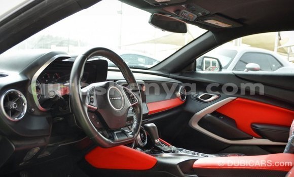 Nunua Imported Chevrolet Camaro Nyeupe Gari ndani ya Import - Dubai nchini Kati Kenya Nunua Imported Chevrolet Camaro Nyeupe Gari ndani ya Import - Dubai nchini Kati Kenya