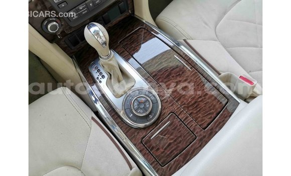 Imported Nissan Patrol White Makiinaa iti Import - Dubai keessatti Central Kenya keessatti Imported Nissan Patrol White Makiinaa iti Import - Dubai keessatti Central Kenya keessatti