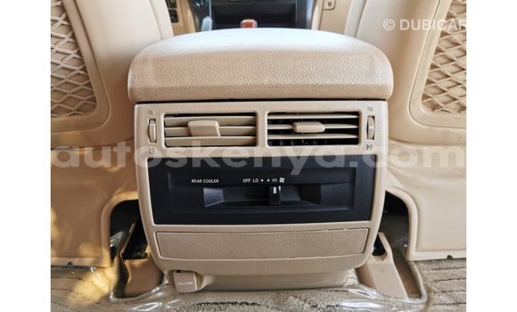 Nunua Imported Toyota Land Cruiser Nyeusi Gari ndani ya Import - Dubai nchini Kati Kenya Nunua Imported Toyota Land Cruiser Nyeusi Gari ndani ya Import - Dubai nchini Kati Kenya