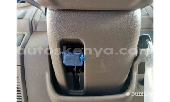 Nunua Imported Toyota Land Cruiser Nyeupe Gari ndani ya Import - Dubai nchini Kati Kenya Nunua Imported Toyota Land Cruiser Nyeupe Gari ndani ya Import - Dubai nchini Kati Kenya
