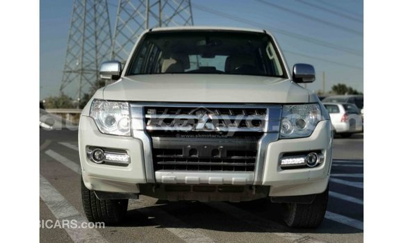 Buy Import Mitsubishi Pajero White Car in Import - Dubai in Central Kenya Buy Import Mitsubishi Pajero White Car in Import - Dubai in Central Kenya