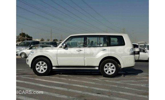 Buy Import Mitsubishi Pajero White Car in Import - Dubai in Central Kenya Buy Import Mitsubishi Pajero White Car in Import - Dubai in Central Kenya