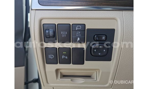 Buy Import Toyota Land Cruiser White Car in Import - Dubai in Central Kenya Buy Import Toyota Land Cruiser White Car in Import - Dubai in Central Kenya