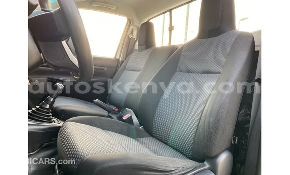 Buy Import Toyota Hilux White Car in Import - Dubai in Central Kenya Buy Import Toyota Hilux White Car in Import - Dubai in Central Kenya