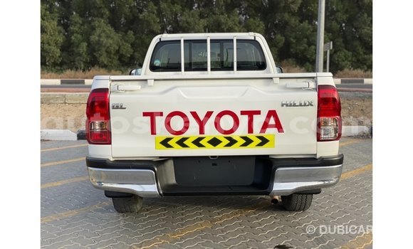 Buy Import Toyota Hilux White Car in Import - Dubai in Central Kenya Buy Import Toyota Hilux White Car in Import - Dubai in Central Kenya