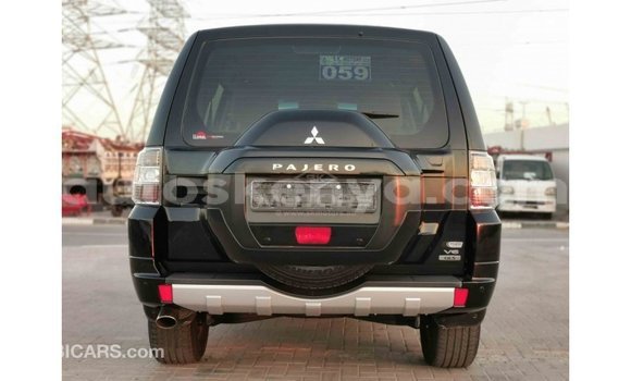 Imported Mitsubishi Pajero Black Makiinaa iti Import - Dubai keessatti Central Kenya keessatti Imported Mitsubishi Pajero Black Makiinaa iti Import - Dubai keessatti Central Kenya keessatti
