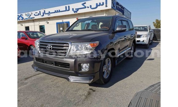 Nunua Imported Toyota Land Cruiser Nyingine Gari ndani ya Import - Dubai nchini Kati Kenya Nunua Imported Toyota Land Cruiser Nyingine Gari ndani ya Import - Dubai nchini Kati Kenya