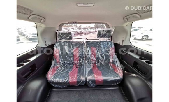 Imported Toyota Land Cruiser Black Makiinaa iti Import - Dubai keessatti Central Kenya keessatti Imported Toyota Land Cruiser Black Makiinaa iti Import - Dubai keessatti Central Kenya keessatti