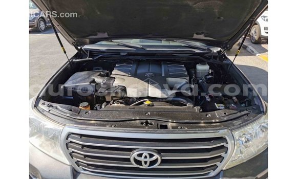 Imported Toyota Land Cruiser Other Makiinaa iti Import - Dubai keessatti Central Kenya keessatti Imported Toyota Land Cruiser Other Makiinaa iti Import - Dubai keessatti Central Kenya keessatti