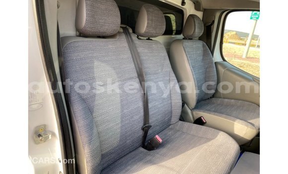 Buy Import Renault 6 White Car in Import - Dubai in Central Kenya Buy Import Renault 6 White Car in Import - Dubai in Central Kenya