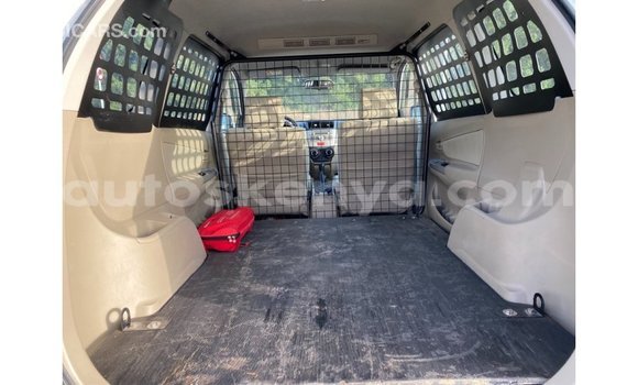 Nunua Imported Toyota Avanza Nyeupe Gari ndani ya Import - Dubai nchini Kati Kenya Nunua Imported Toyota Avanza Nyeupe Gari ndani ya Import - Dubai nchini Kati Kenya