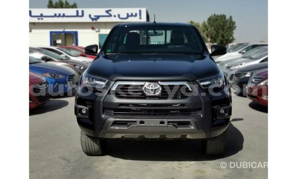 Nunua Imported Toyota Hilux Nyeusi Gari ndani ya Import - Dubai nchini Kati Kenya Nunua Imported Toyota Hilux Nyeusi Gari ndani ya Import - Dubai nchini Kati Kenya