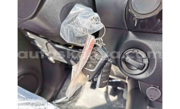 Nunua Imported Toyota Hilux Nyeupe Gari ndani ya Import - Dubai nchini Kati Kenya Nunua Imported Toyota Hilux Nyeupe Gari ndani ya Import - Dubai nchini Kati Kenya
