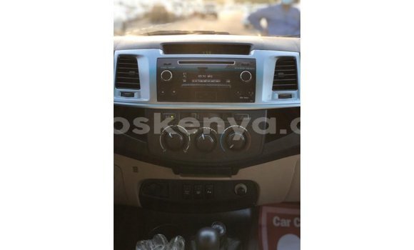 Nunua Imported Toyota Fortuner Nyeusi Gari ndani ya Import - Dubai nchini Kati Kenya Nunua Imported Toyota Fortuner Nyeusi Gari ndani ya Import - Dubai nchini Kati Kenya