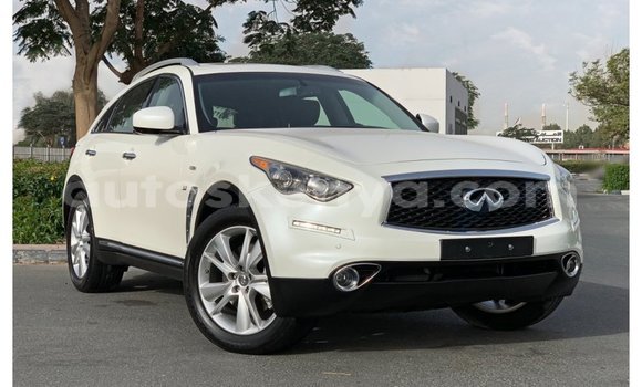 Imported Infiniti EX White Makiinaa iti Import - Dubai keessatti Central Kenya keessatti