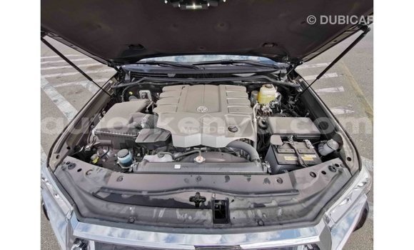 Buy Import Toyota Land Cruiser Black Car in Import - Dubai in Central Kenya Buy Import Toyota Land Cruiser Black Car in Import - Dubai in Central Kenya