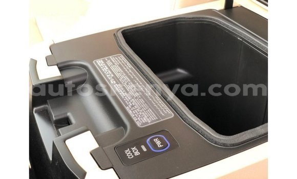 Buy Import Toyota Land Cruiser Black Car in Import - Dubai in Central Kenya Buy Import Toyota Land Cruiser Black Car in Import - Dubai in Central Kenya