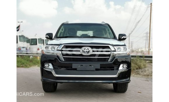 Buy Import Toyota Land Cruiser Black Car in Import - Dubai in Central Kenya Buy Import Toyota Land Cruiser Black Car in Import - Dubai in Central Kenya