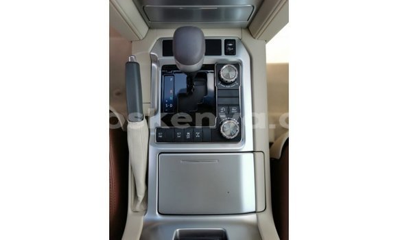 Buy Import Toyota Land Cruiser Black Car in Import - Dubai in Central Kenya Buy Import Toyota Land Cruiser Black Car in Import - Dubai in Central Kenya