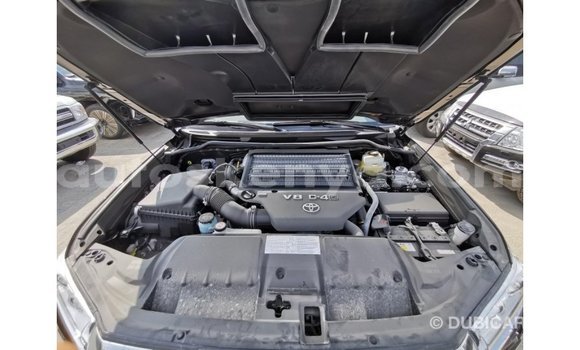 Buy Import Toyota Land Cruiser Black Car in Import - Dubai in Central Kenya Buy Import Toyota Land Cruiser Black Car in Import - Dubai in Central Kenya